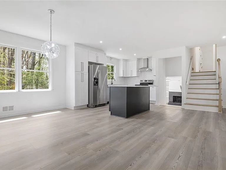 5360 Tall Oak Dr — Photo 3