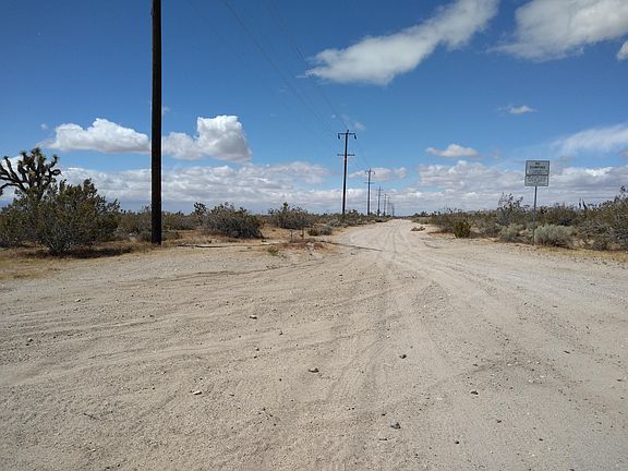 4th image of Avenue S E #8