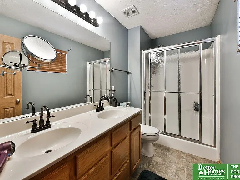 17038 Sahler St — Photo 18