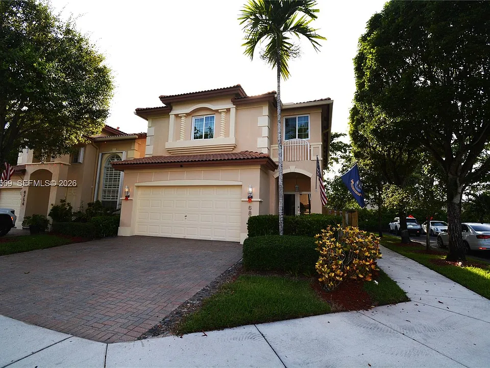 6804 NW 116th Ct