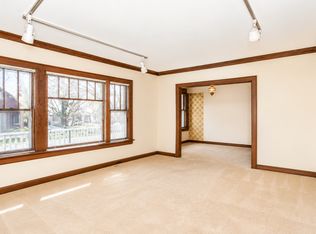 GMI 4: Downer - 2975, Milwaukee, WI 53211