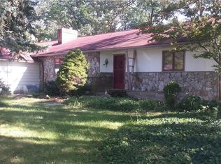 5153 Leavitt Rd, Lorain, OH 44053