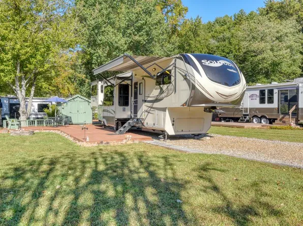 49 Sunshine St, Blairsville, GA 30512