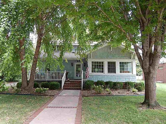 130 Elmwood