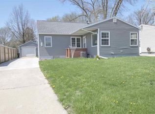 1434 Ansborough Ave, Waterloo, IA 50701