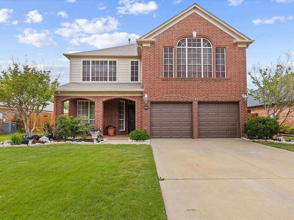 1st image of 2760 Oakdale Dr