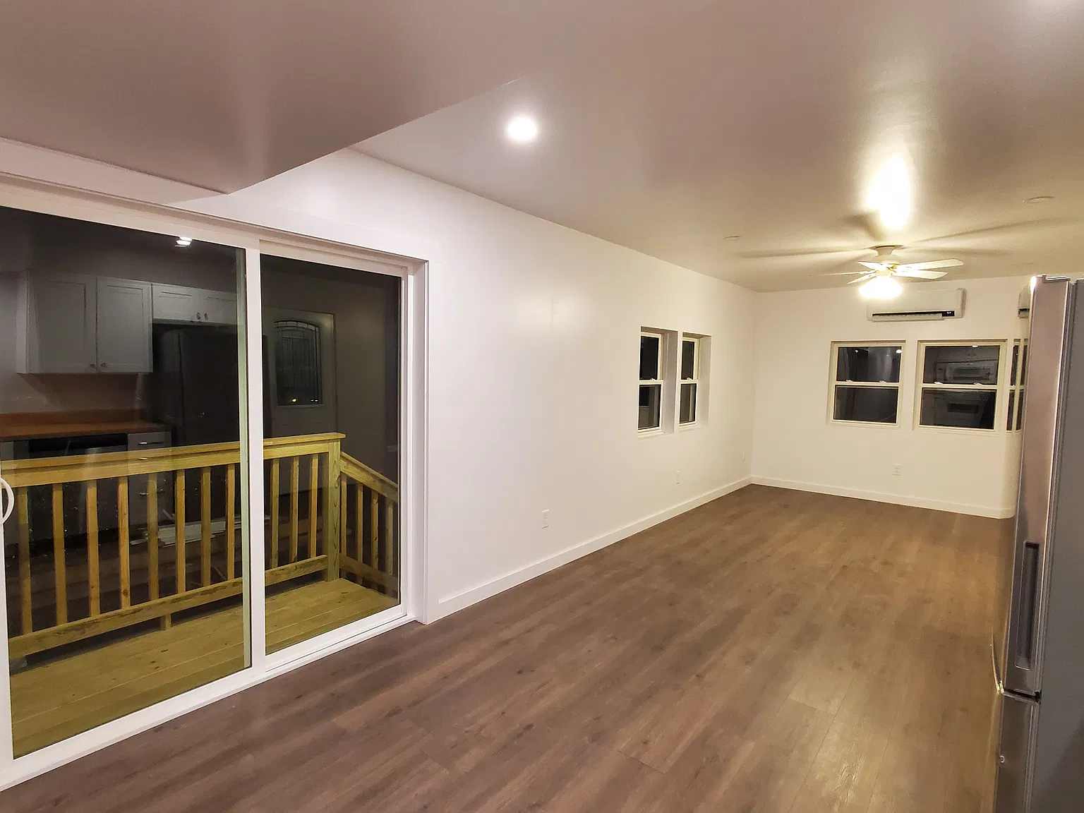 2 bed, 904 sqft, $1,800 — Photo 4