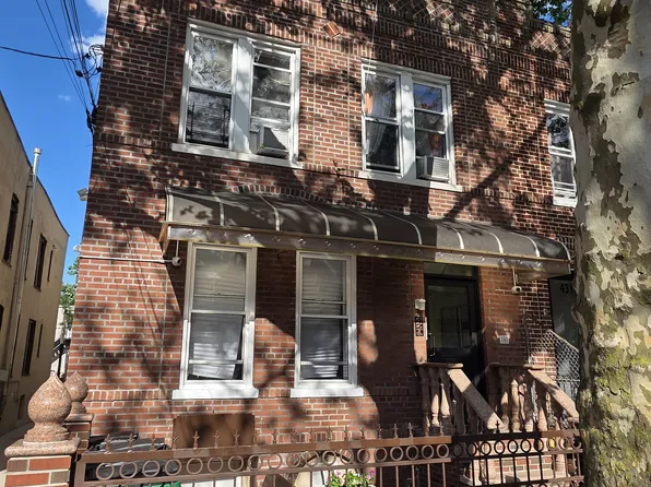 429 Essex St #1F, Brooklyn, NY 11208