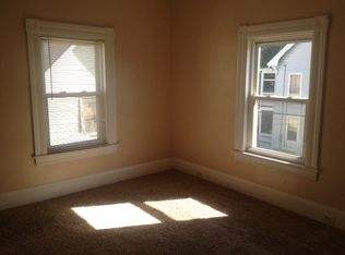 363 Lake Ave APT 6, Manchester, NH 03103