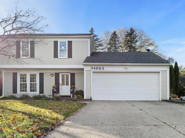 34863 Bunker Hill Dr, Farmington Hills, MI 48331