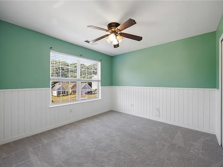 1650 Huntcrest Way SW — Photo 17