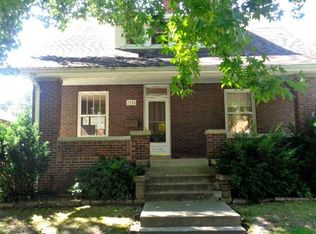 1324 Zschokke St, Highland, IL