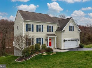 45 Percheron Dr, York, PA 17406