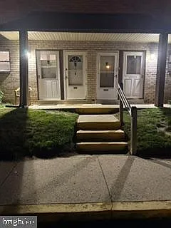 1020 Jardin Ct — Photo 2
