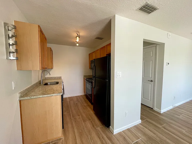 Starfish Dr SE — Photo 22
