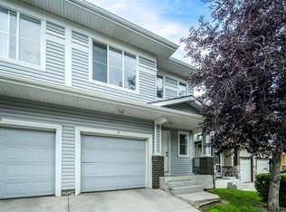 17 N Hidden Creek Rise NW, Calgary, AB T3A6L3