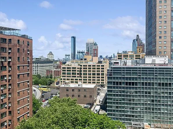 195 Adams St APT 15C, Brooklyn, NY 11201