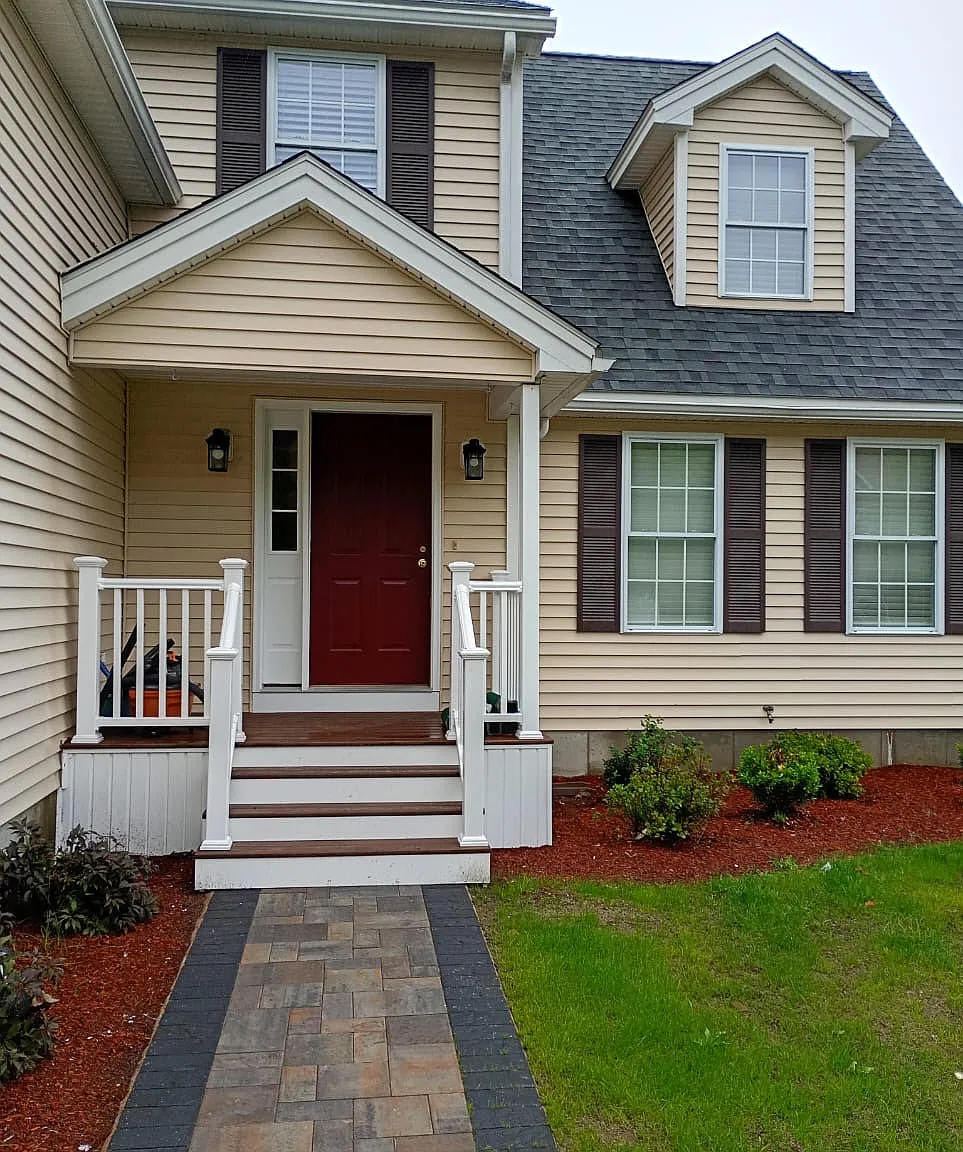 4 bed, 2.5 bath, 2228 sqft, $4,600 — Photo 1