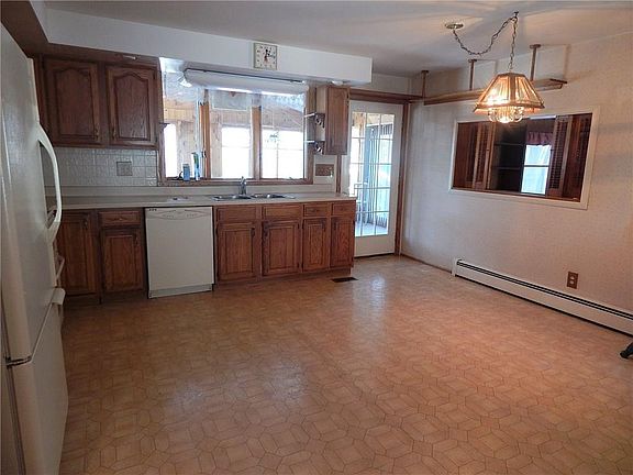 4th image of 504 Scottsville Mumford Rd