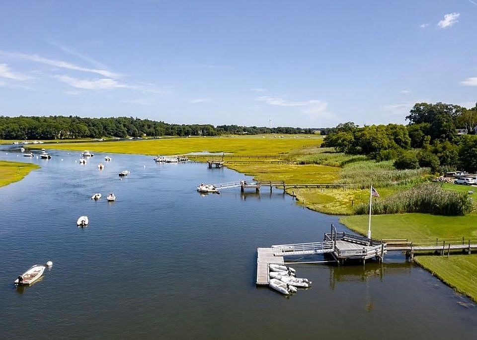 Riverside Dock/N. River