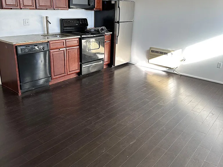 1631 N 20th St #1 — Photo 5