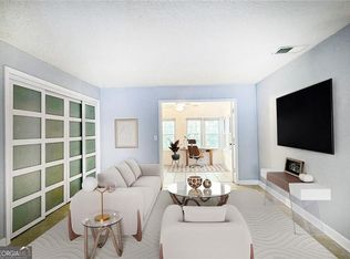 77 De Arc Pl NW, Atlanta, GA 30327