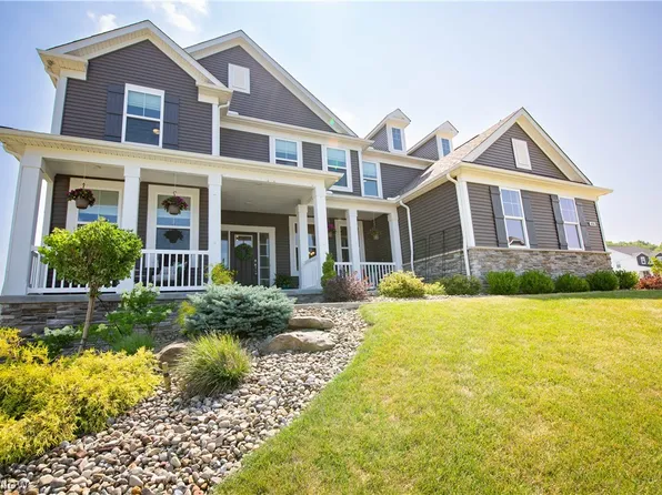 636 Beljon Ln, Aurora, OH 44202