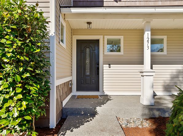 1273 Burnside Pl, Dupont, WA 98327