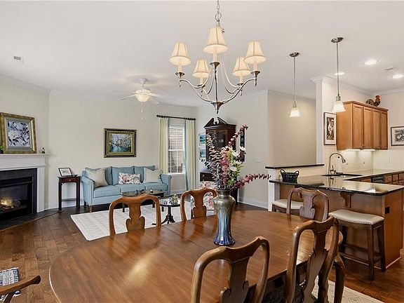 5th image of 6279 Queens Gate Ct