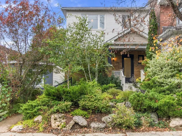 272 Highfield Rd, Toronto, ON M4L 2V5