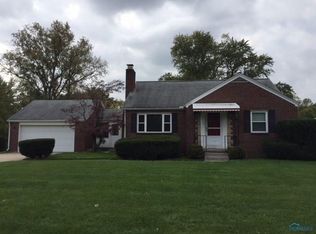 2137 Tremainsville Rd, Toledo, OH 43613