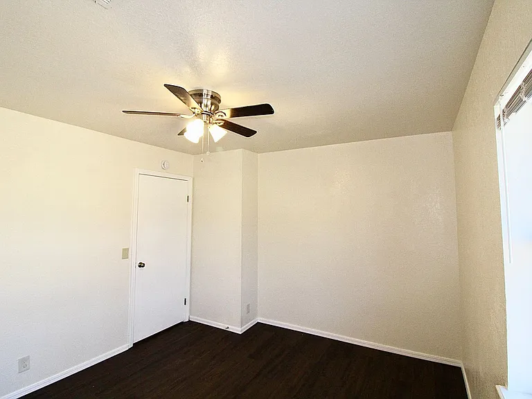 2336 Heatherfield Ln — Photo 15