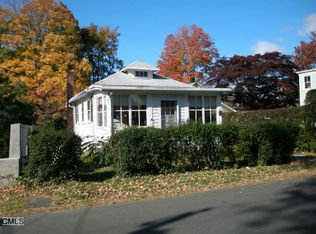 30 E Crest Rd, Norwalk, CT 06853