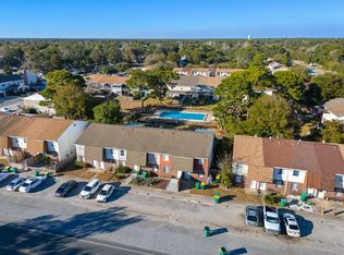 145 4th Ave APT C2, Shalimar, FL 32579