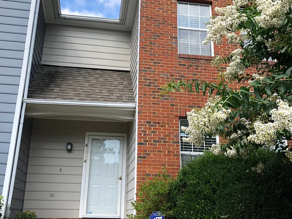 4114 Bush Lake Dr