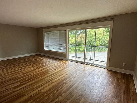 2nd image of 191 106th Ave SE APT 5