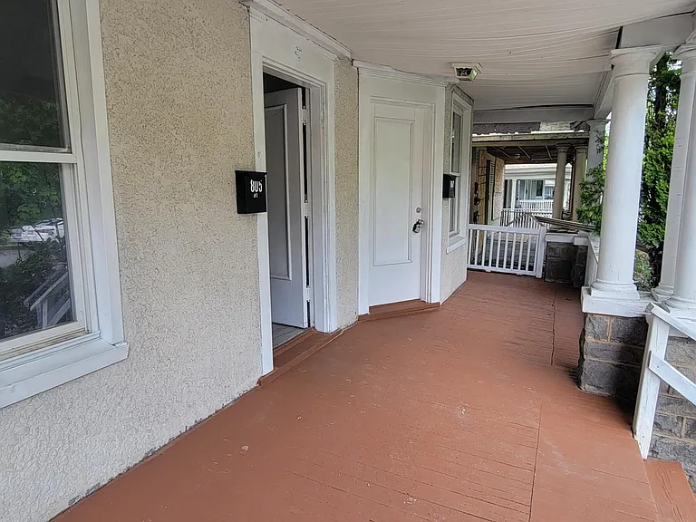 805 Monroe Ave #1 — Photo 2