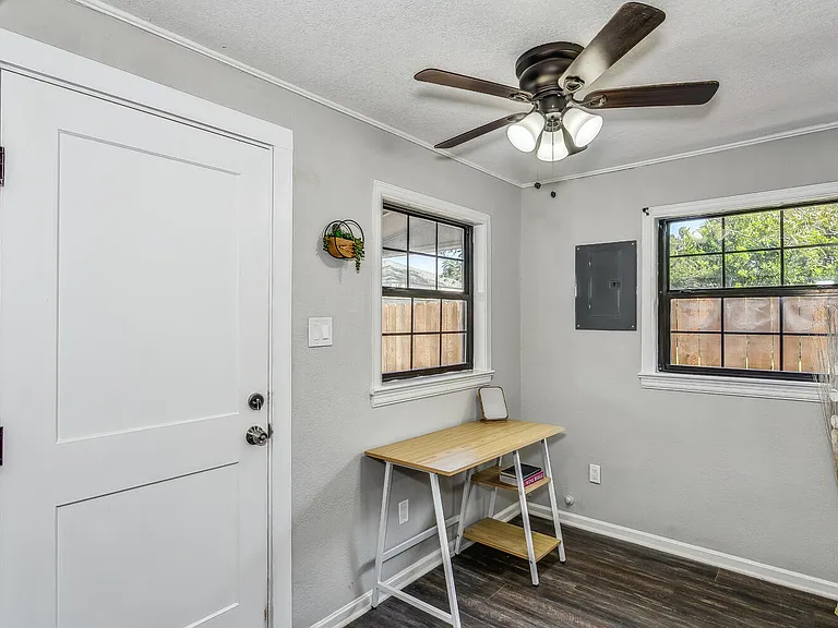 1205 Poppy Ave #B — Photo 17