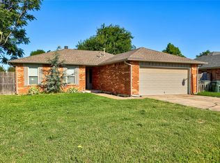 1505 Clermont Ct, Edmond, OK 73003