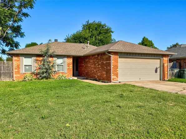 1505 Clermont Ct, Edmond, OK 73003