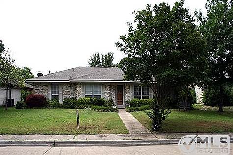 1st image of 1612 Centenary Dr