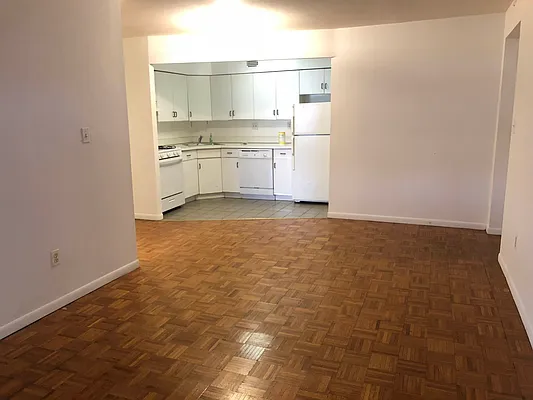 Rented by 18 REALTY | media 10