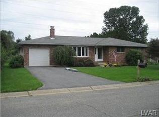 4108 Ginger Ln, Bethlehem, PA 18020