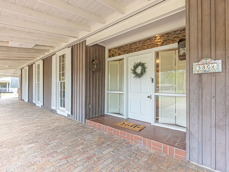 3806 Pecan Dr — Photo 4
