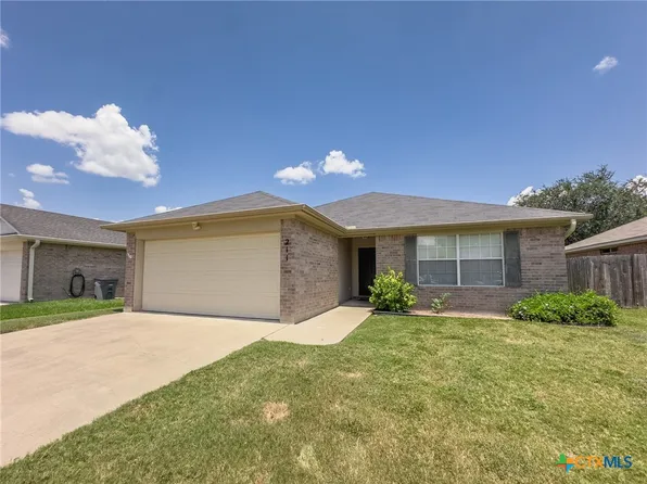 211 Brookwood, Victoria, TX 77901