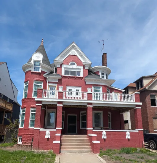 251 Chandler St