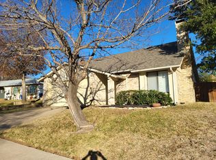 2136 Loma Verde Dr, Bedford, TX 76021