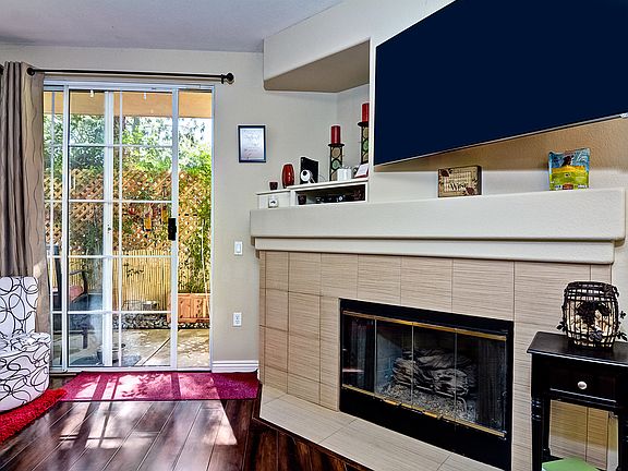 5th image of 11908 Tivoli Park Row Unit 3