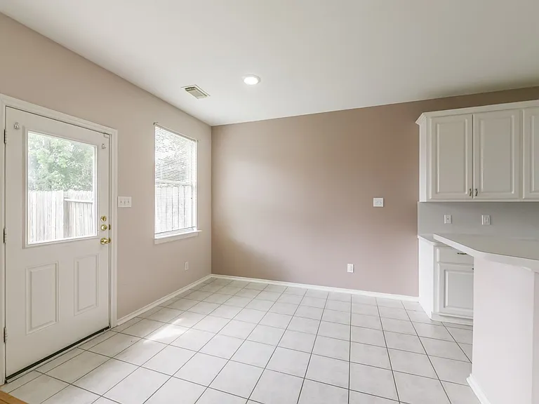 6326 Veranda Green Trl — Photo 11