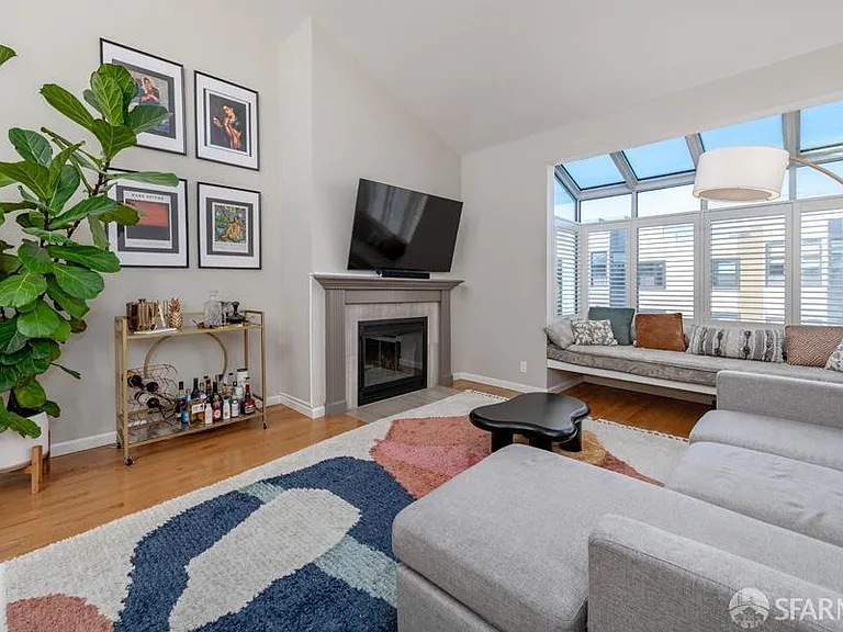 2075 Sutter St #525 — Photo 10
